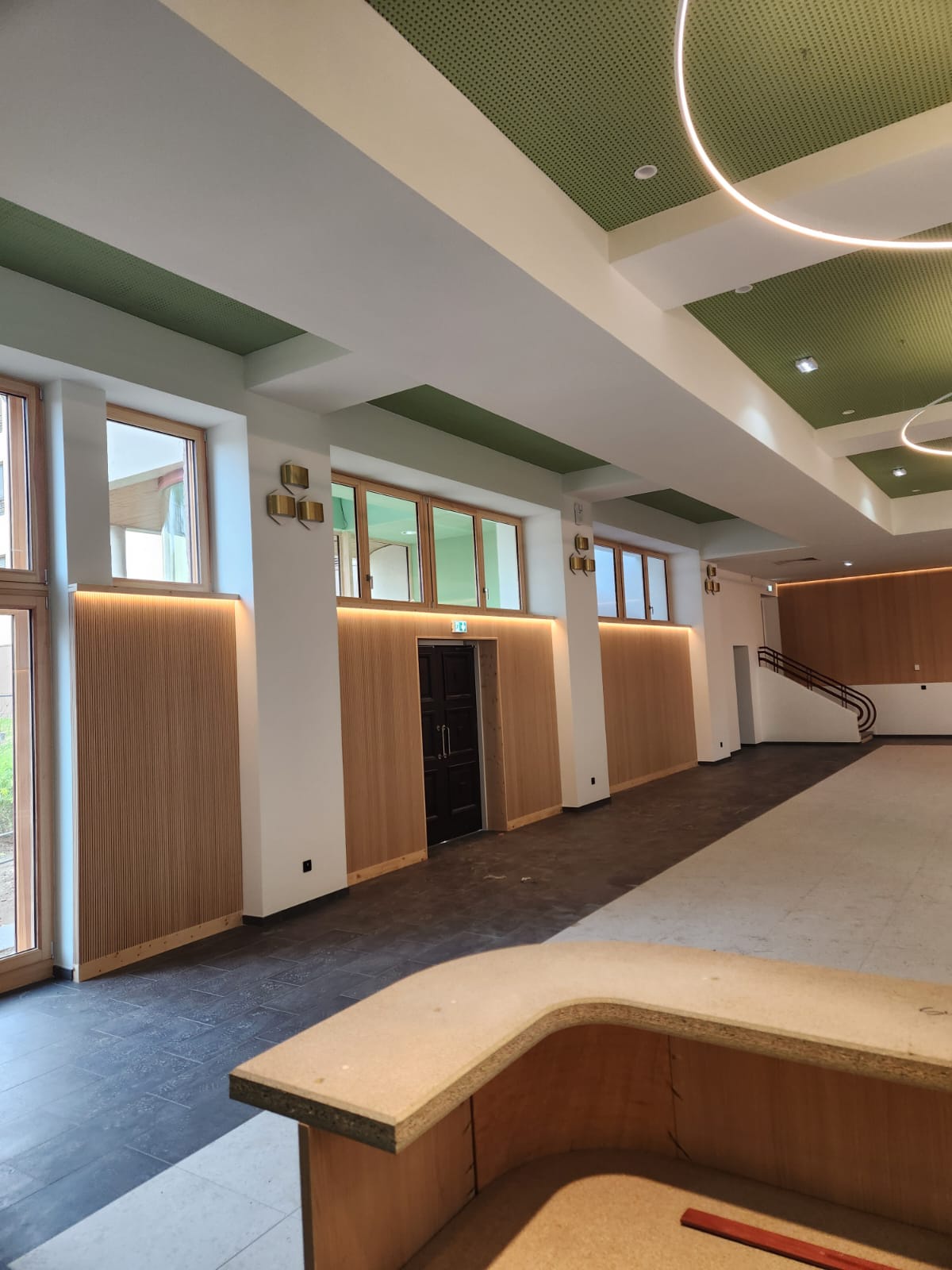 Eclairage LED grand espace tertiaire