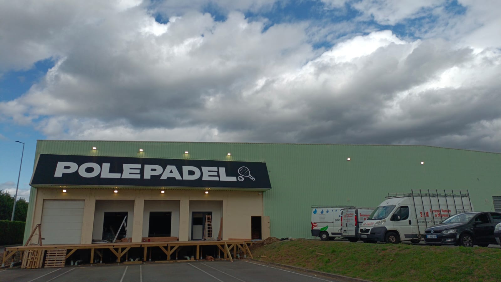 Pole Padel vue exterieure